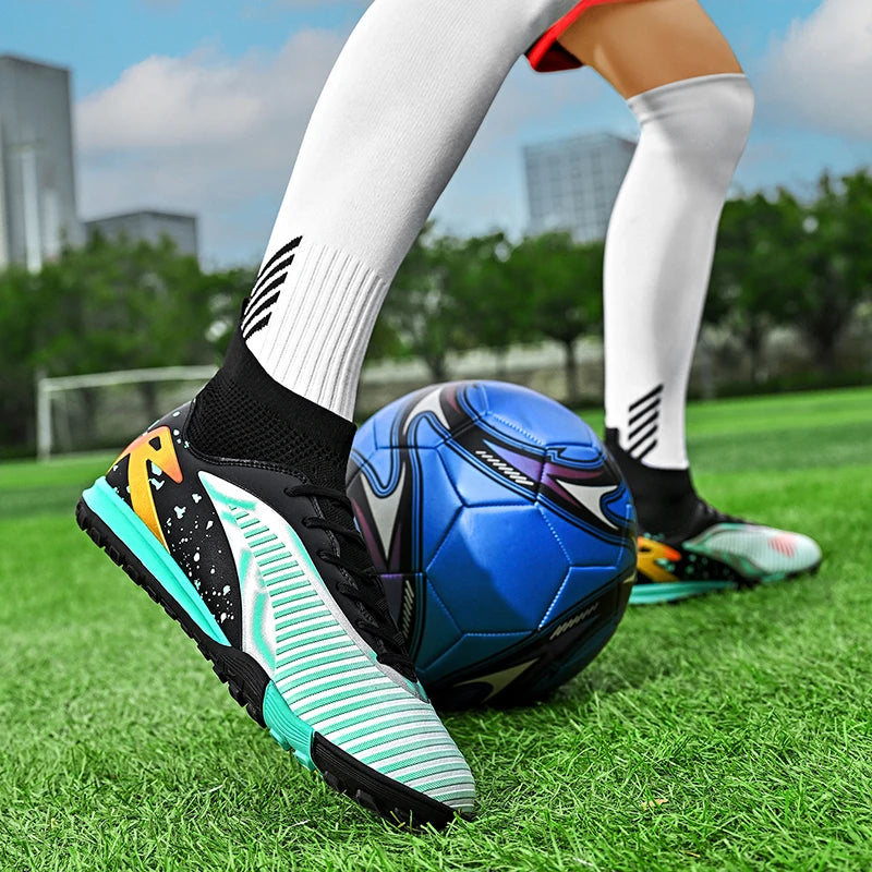 Nouvelles chaussures de football pour hommes, chaussures de sport, chaussures de futsal à cheville haute, chaussures de football de haute qualité, antidérapantes pour intérieur et extérieur, ultralégères, antidérapant