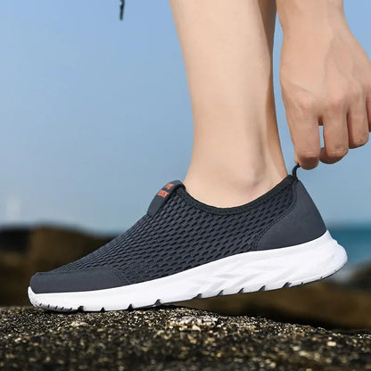 2025 new shoes men loafers, light walking breathable summer comfortable casual shoes, men's sneakers zapatillas hombre plus