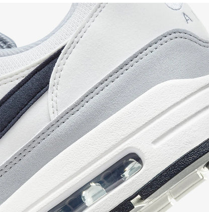 Nike Original Air Max 1 Herren-Low-Top-Sportschuh mit Luftkissen im Retro-Stil FD9082-002