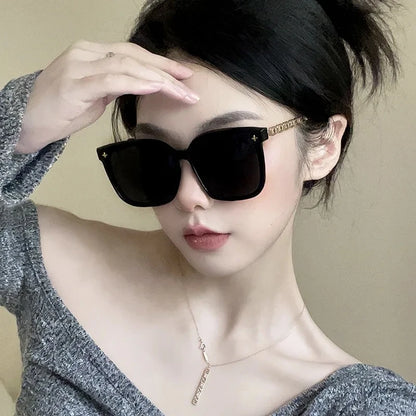Lunettes de soleil carrées pour femme, style vintage, monture large, verres miroirs noirs, polarisées, lunettes de soleil sexy pour femme, idéales pour le voyage, protection UV400