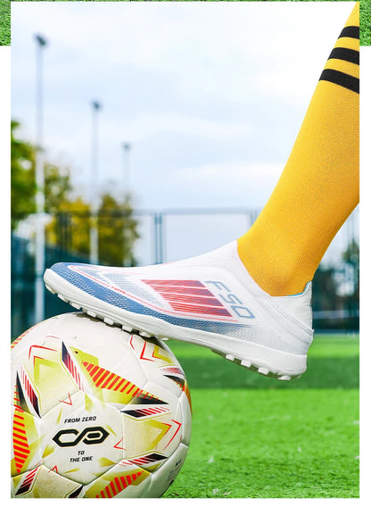 New Men's Soccer Shoes Grass Adult Football Boots FG Ultralight Sport Indoor Cleats Non-Slip Turf Futsal Comfortable  Sneakers