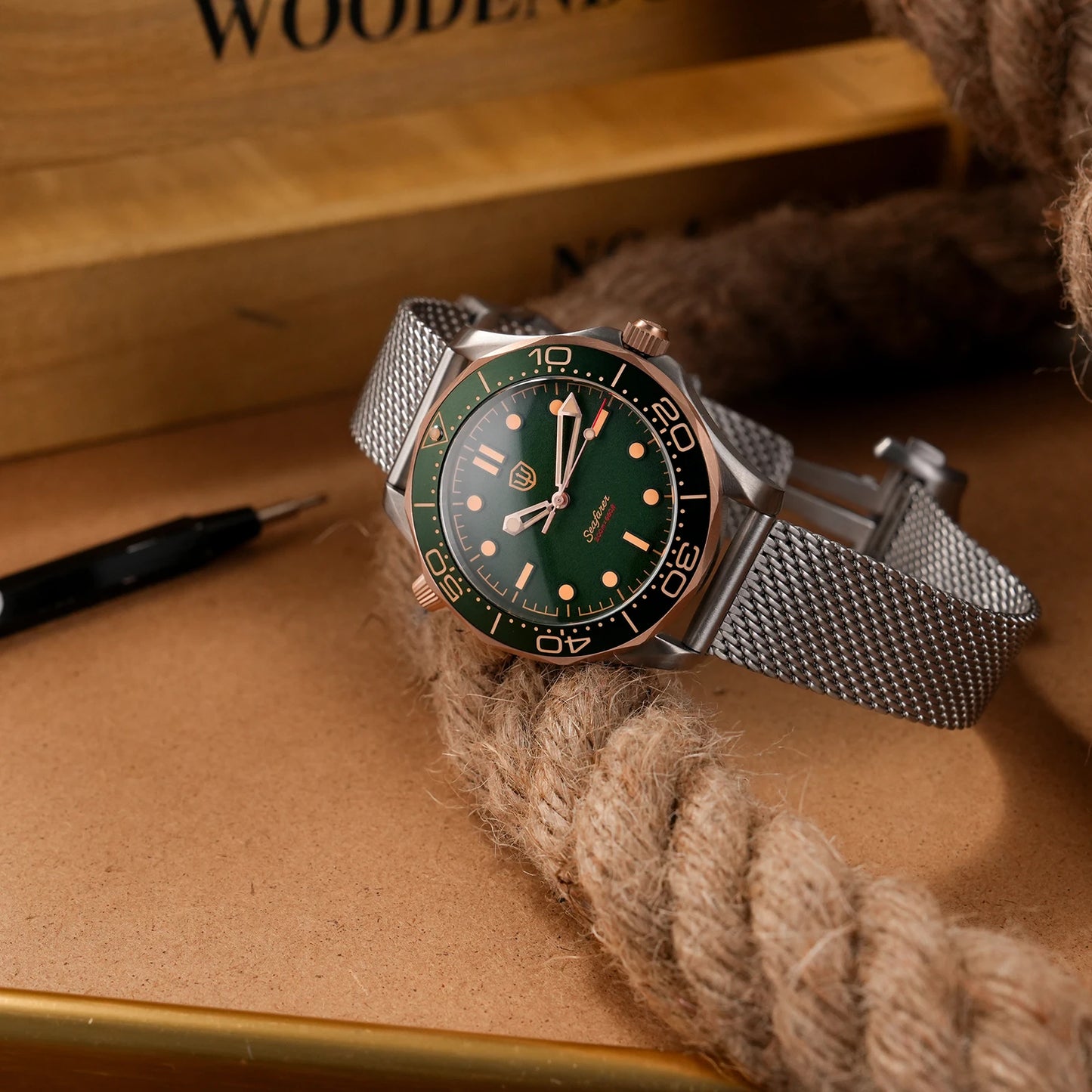 Watchdives 42mm Titanium Dive Watch NTTD VH31 Sweep Second Quartz Movement 200m Waterproof Super Luminous Men Watches