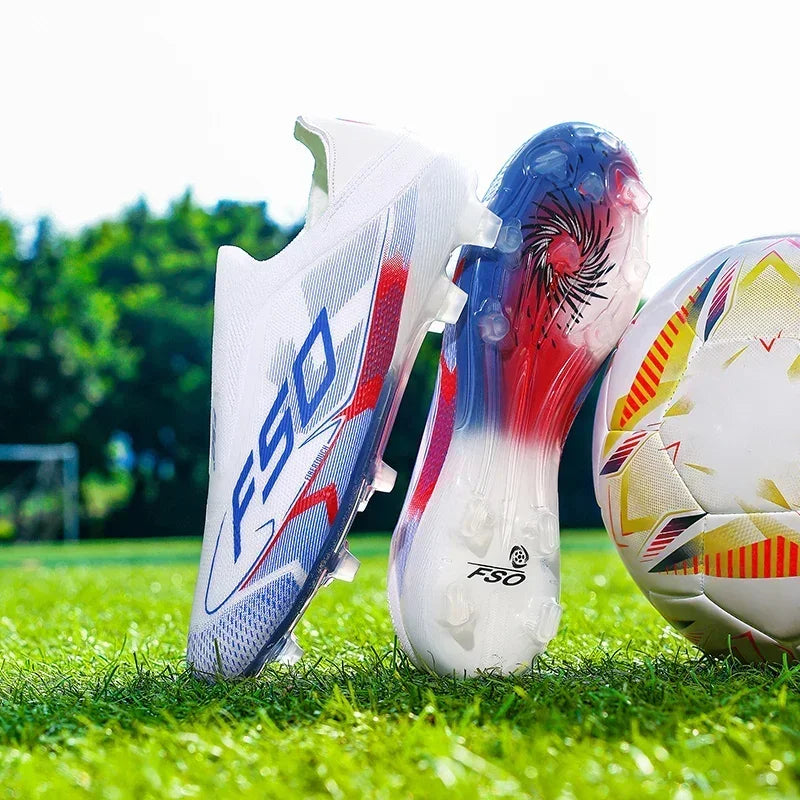 Nouvelles chaussures de football pour hommes, crampons de gazon très vendus, chaussures de football respirantes, chaussures de match de haute qualité, baskets antidérapantes pour garçons, légères pour l'extérieur