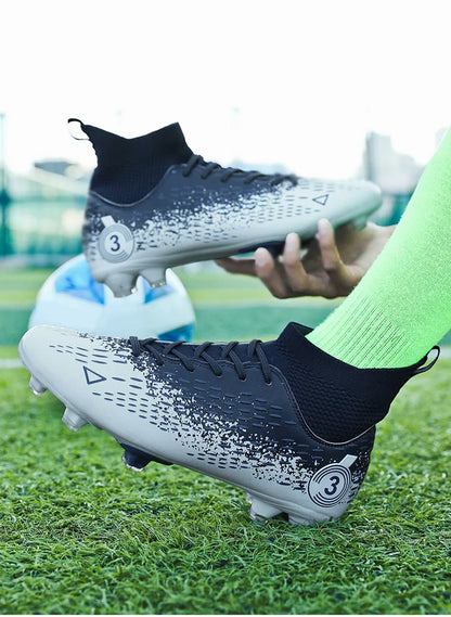 Teenage Adult Football Shoes New Fashion Large Size Sneakers Outdoor Professional Competition Training Football Footwear 31-48