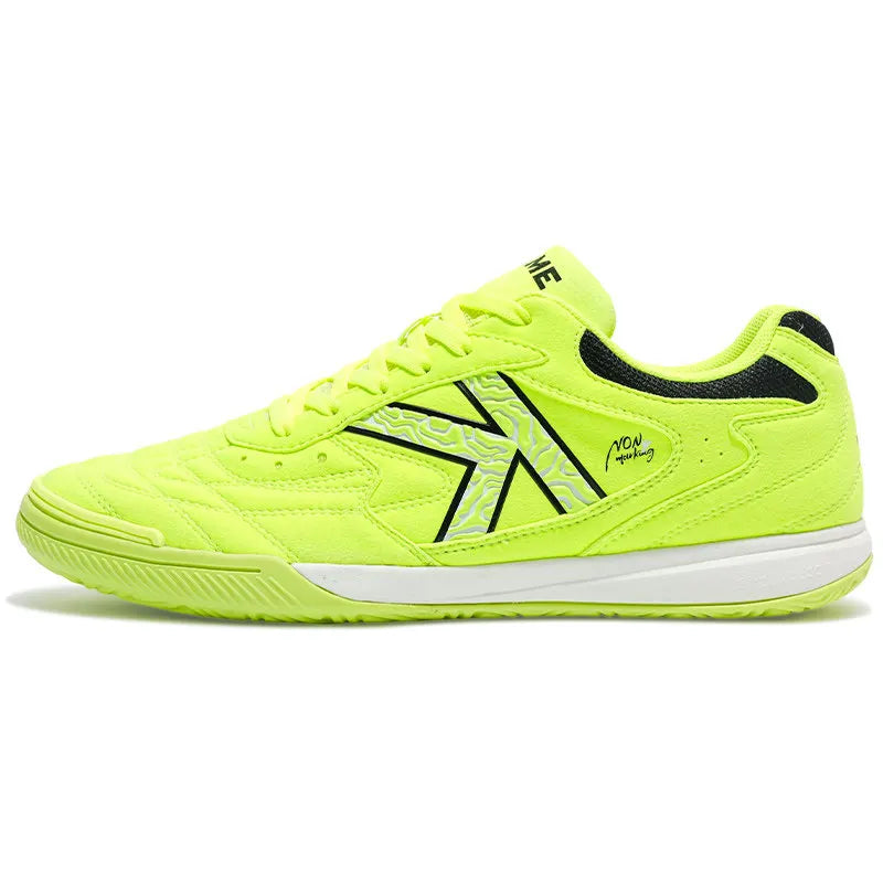 Kelme Hallenfußballschuhe für Erwachsene, flache Sohle, Jugendspiel, Five-a-side-Training, Fußballschuhe, Herren-Futsal-Sneaker