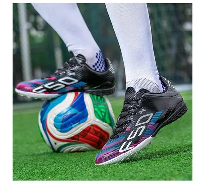 Nouvelles chaussures de football pour hommes, chaussures d'entraînement, baskets de match, chaussures de football pour terrain en herbe, chaussures de sport professionnelles antidérapantes, ultra-légères, unisexes.