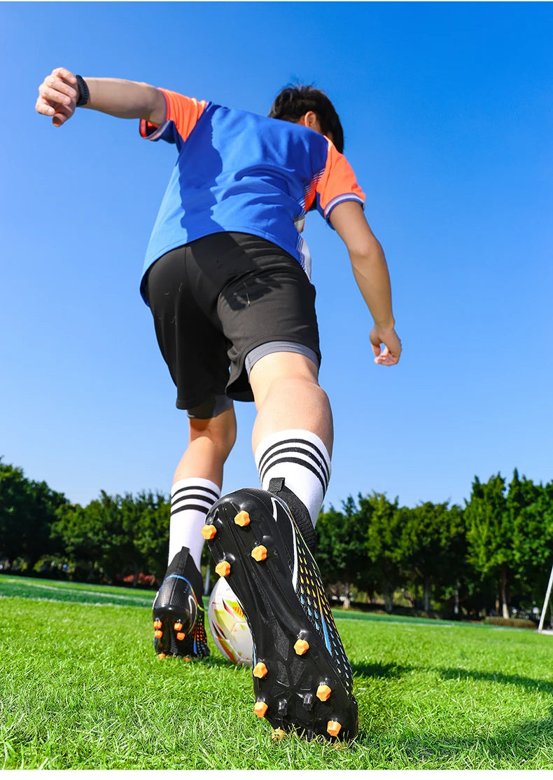 Nuevas zapatillas de fútbol para hombre, oferta destacada, botas de fútbol de alta calidad para mujer y unisex, botas de fútbol sala ultraligeras profesionales TF/FG
