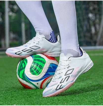 Nouvelles chaussures de football pour hommes, chaussures d'entraînement, baskets de match, chaussures de football pour terrain en herbe, chaussures de sport professionnelles antidérapantes, ultra-légères, unisexes.