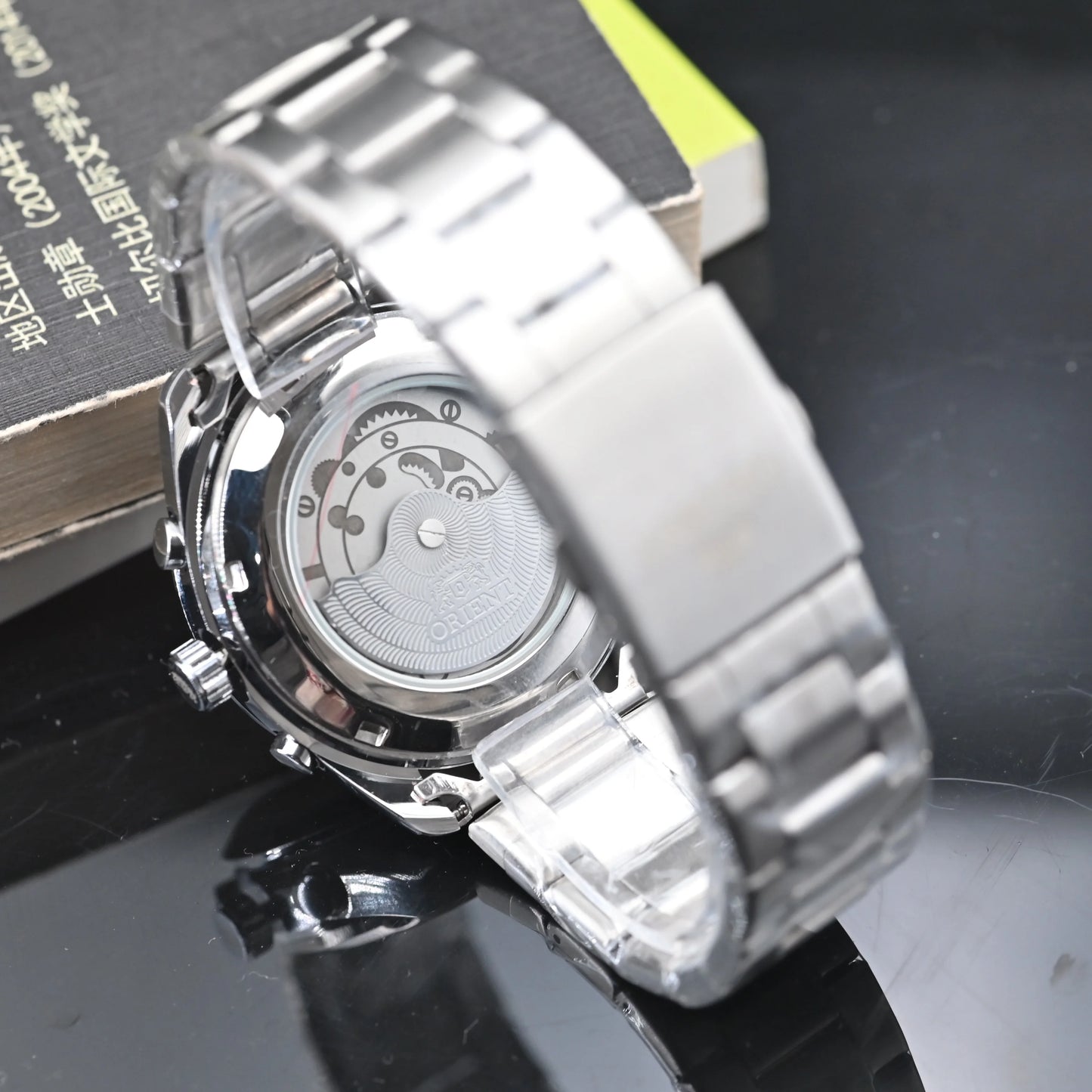 Orient Men's Quartz Chronograph Watch Red Dial Stainless Steel Band 100M Waterproof Sport Wristwatch