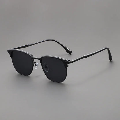 New Arrival Vintage Square Sunglasses Women Men Metal Frame Sun Glasses Female Eyewear Sunglasses for Male Female Eyeglasses