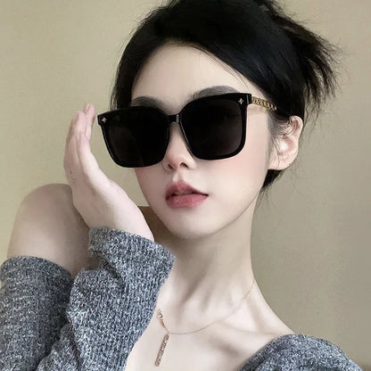 Lunettes de soleil carrées pour femme, style vintage, monture large, verres miroirs noirs, polarisées, lunettes de soleil sexy pour femme, idéales pour le voyage, protection UV400