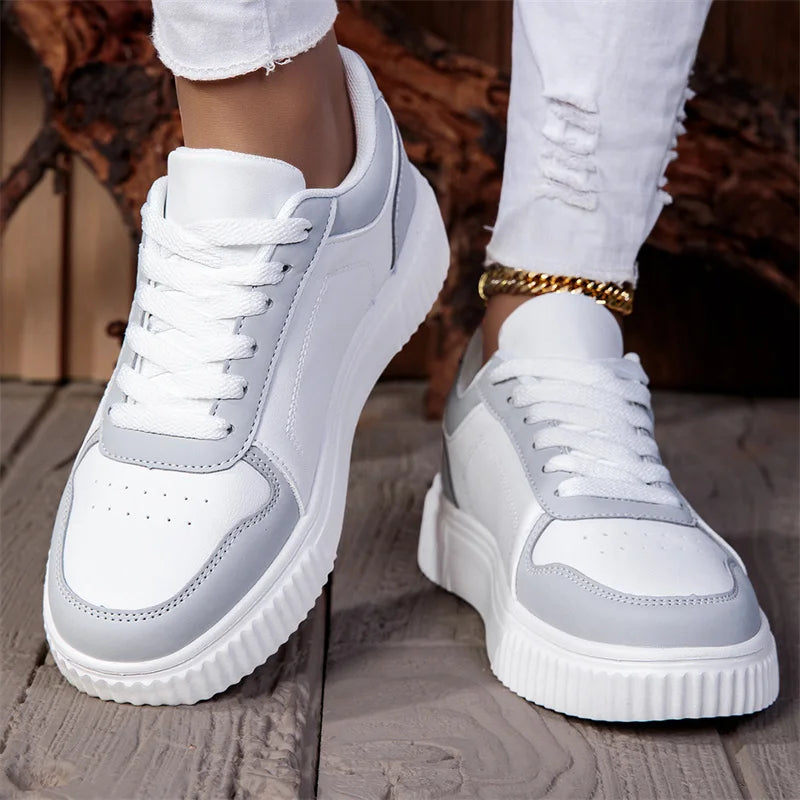 ZERJER Baskets unisexes, nouvelle collection, grandes tailles, chaussures de sport rétro classiques pour hommes, chaussures de skate, chaussures de tennis blanches à semelle épaisse, couleur unie