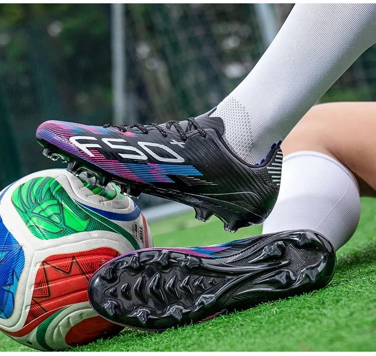 Nouvelles chaussures de football pour hommes, chaussures d'entraînement, baskets de match, chaussures de football pour terrain en herbe, chaussures de sport professionnelles antidérapantes, ultra-légères, unisexes.