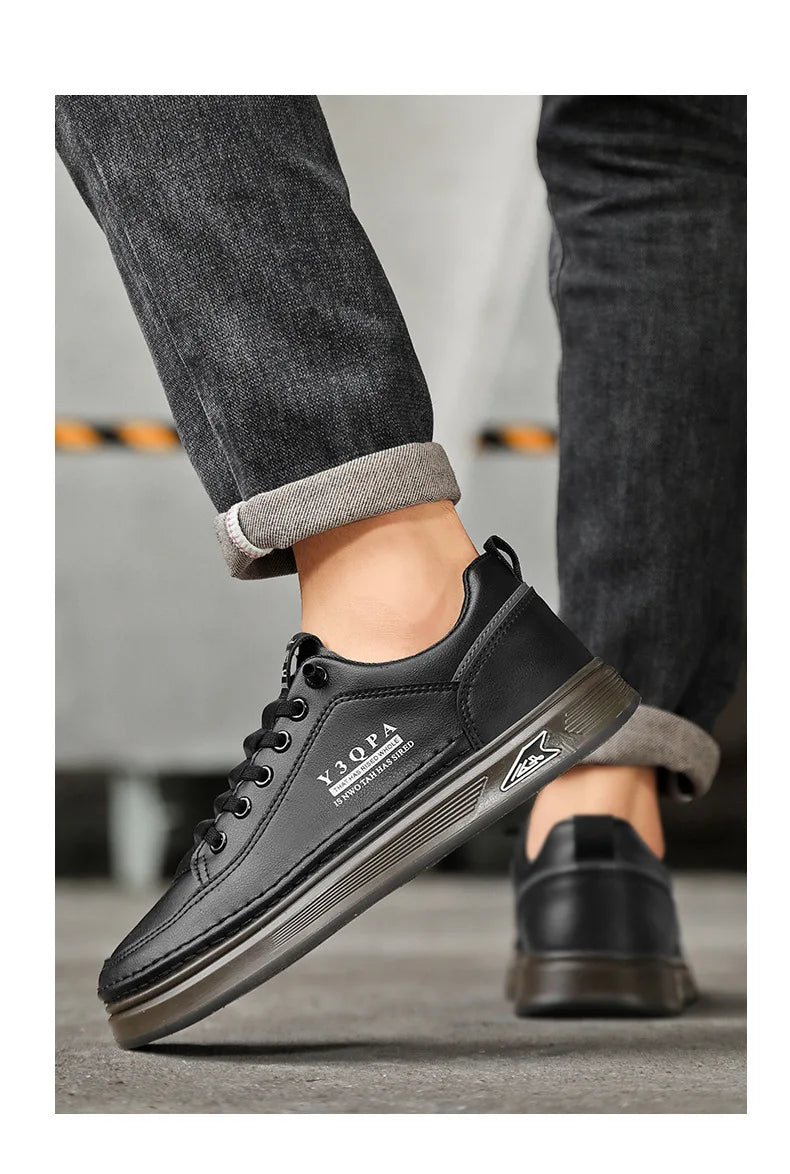 Men's summer fashionable casual driving shoes, sporty slip-on loafers, versatile comfortable breathable wear-resistant leather