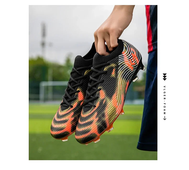 Nuove scarpe da calcio da uomo per partita outdoor, sneakers con tacchetti per erba, scarpe da football bestseller antiscivolo per ragazzi, alta qualità, alte e leggere