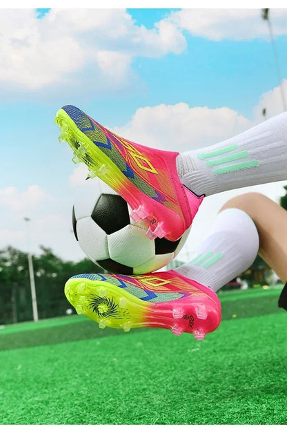 Nouvelles Chaussures de Football pour Hommes – Crampons d'Extérieur pour Entraînement sur Gazon – Baskets Mi-Montantes Légères Antidérapantes de Haute Qualité – Meilleures Ventes