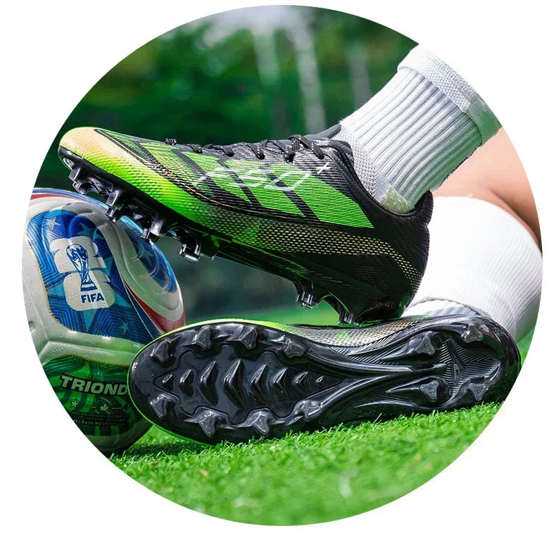 Nouvelles chaussures de football pour hommes, chaussures de soccer pour terrain en herbe, chaussures d'entraînement, chaussures de sport ultralégères, chaussures de match professionnelles, baskets antidérapantes unisexes.