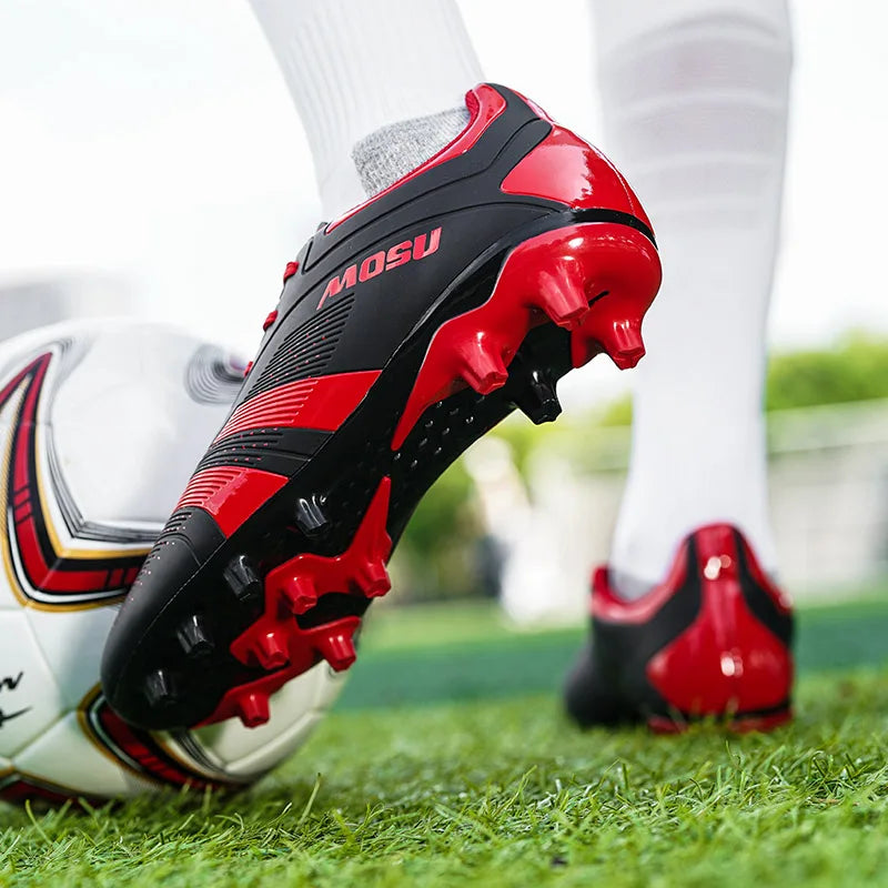 Nuove scarpe da calcio da uomo e donna, scarpe sportive per interni ed esterni con tacchetti lunghi e spezzati per allenamento su tappeto da calcio