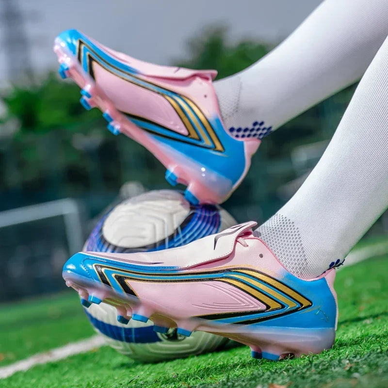 Nouvelles chaussures de football pour hommes, légères, antidérapantes, pour futsal, chaussures de football très vendues, baskets de match, crampons pour terrain intérieur et extérieur, haute qualité