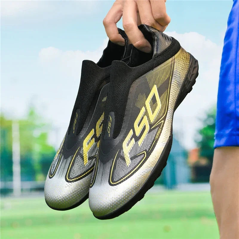 Nouvelles chaussures de football pour hommes, chaussures de sport à cheville haute, respirantes, pour futsal, antidérapantes, ultra-légères, chaussures de football de haute qualité pour matchs en extérieur.
