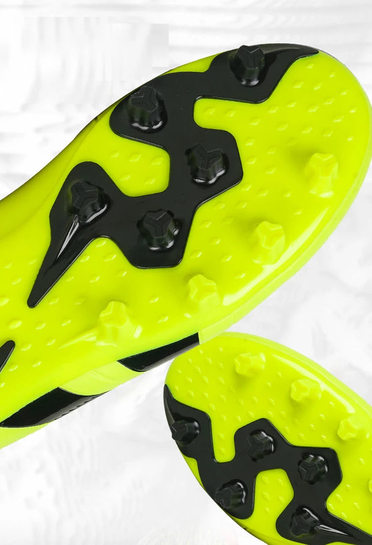 Nuove scarpe da calcio da uomo e donna, scarpe sportive per interni ed esterni con tacchetti lunghi e spezzati per allenamento su tappeto da calcio