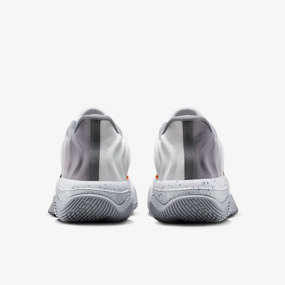 Nike Authentic Spring Style - Scarpe da basket da uomo low-top resistenti all’usura e ammortizzate FQ3681-102