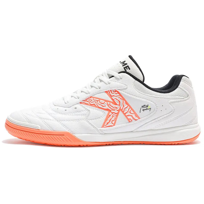 Kelme Hallenfußballschuhe für Erwachsene, flache Sohle, Jugendspiel, Five-a-side-Training, Fußballschuhe, Herren-Futsal-Sneaker