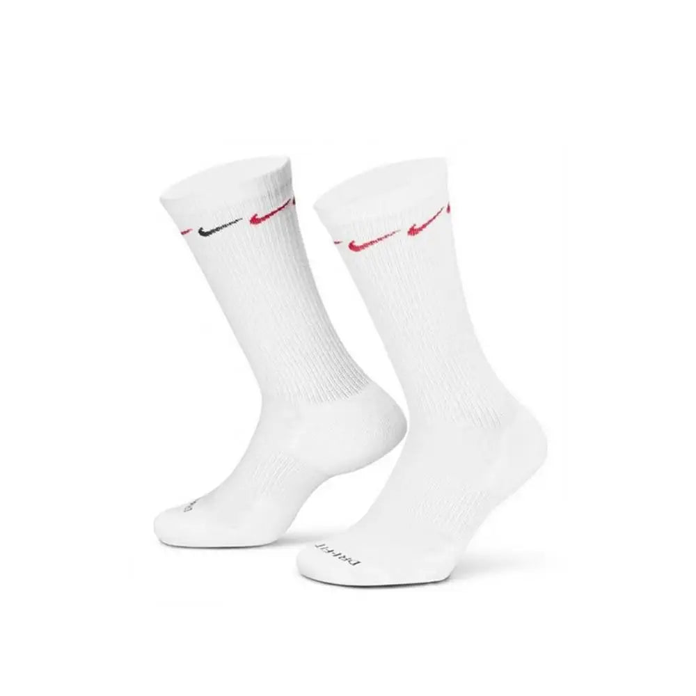 Chaussettes de sport tendance Nike pour homme et femme (confortables et respirantes), lot de 3 DH3822-902