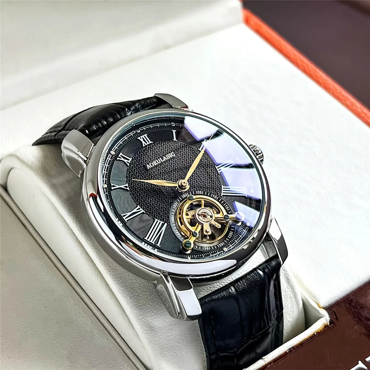 Relógio mecânico automático para homem – Design elegante com aberturas, estilo «business casual» na moda, caixa em liga e bracelete em pele, sem pilha