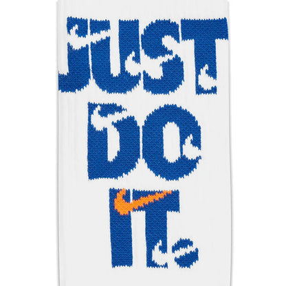 Chaussettes de sport tendance Nike pour homme et femme (confortables et respirantes), lot de 3 DH3822-902