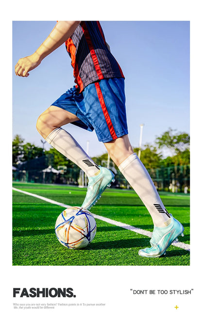 Scarpe da calcio TF da uomo, sneakers professionali per calcetto e futsal, scarpe da soccer casual da uomo di alta qualità per allenamento