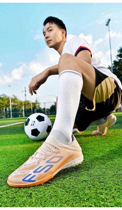 Nouvelles chaussures de football pour hommes, chaussures de match, crampons pour terrain en gazon, baskets de haute qualité, chaussures de futsal pour intérieur, chaussures montantes antidérapantes pour extérieur, meilleu