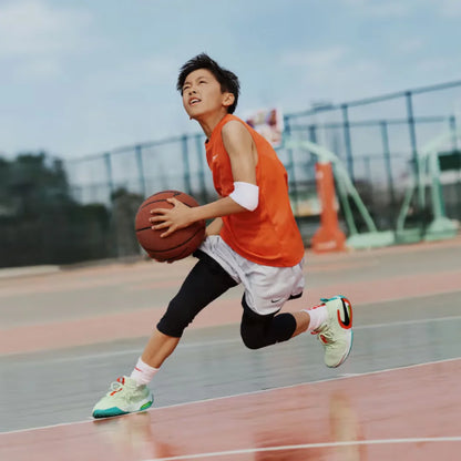 Nike Basketball Shoes for Women with Strong Wrapping and Stable Foot Support for Outdoor Training, New Air Zoom Crossover 2, Comfortable and Durable for Daily Wear, Low-Top Casual Shoes, Fashionable and Trendy, Fresh Mint Gre