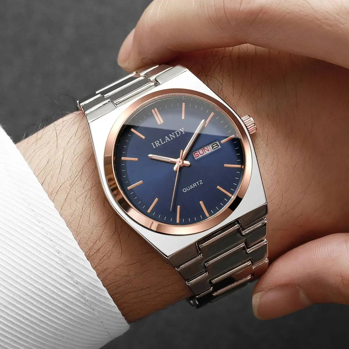 Luxury Mens Calendar Quartz Wristwatches Fashion Men Business Watches Clock Gift Reloj Hombre（Without Box）