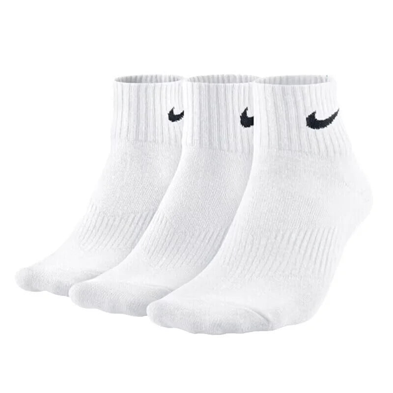 Calzini da basket casual imbottiti a taglio medio Nike, confezione mista unisex, bianchi SX7667-100