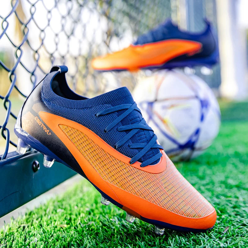 Nuove scarpe da calcio da uomo per esterno con tacchetti, traspiranti, antiscivolo, per adulti, scarpe sportive da calcio con tacchetti lunghi per allenamento, ragazzi e partite, confortevoli