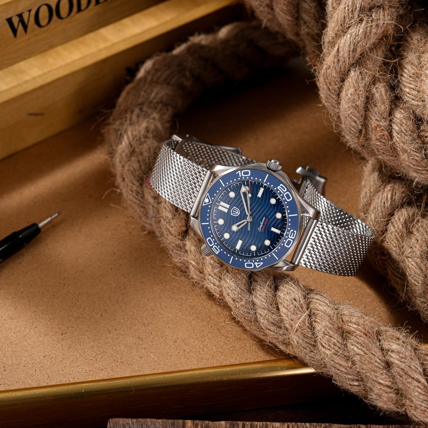 Watchdives 42mm Titanium Dive Watch NTTD VH31 Sweep Second Quartz Movement 200m Waterproof Super Luminous Men Watches