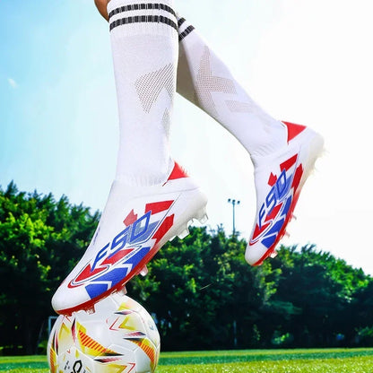 Nouvelles chaussures de football pour hommes, crampons de gazon très vendus, chaussures de football respirantes, chaussures de match de haute qualité, baskets antidérapantes pour garçons, légères pour l'extérieur