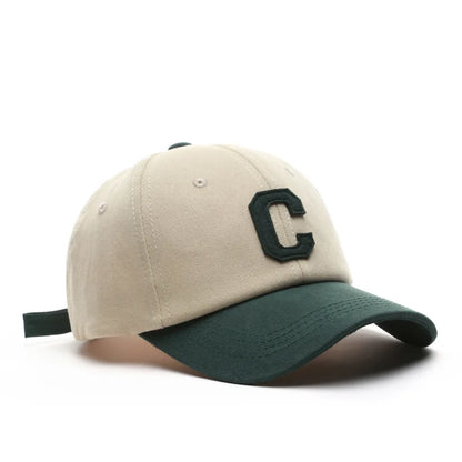 Vintage baseballkasket med broderet C-bogstav | Tofarvet design, justerbar rem, unisex til mænd og kvinder