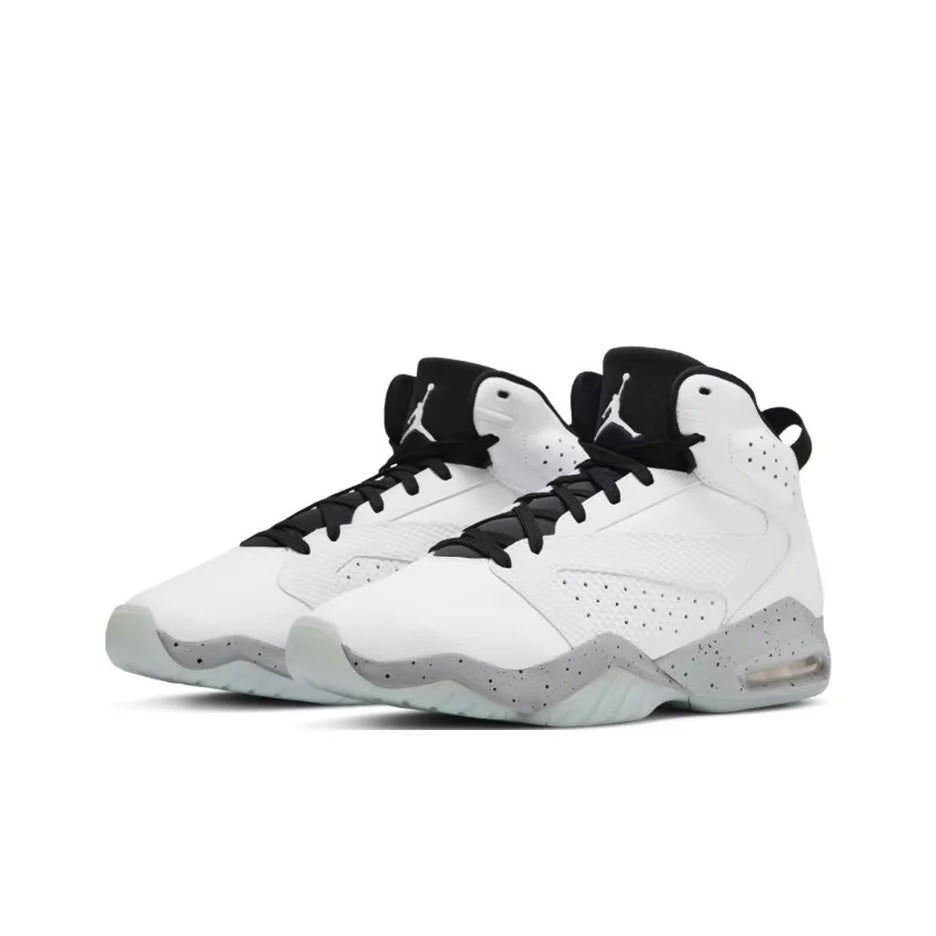 Scarpe da basket Jordan: eleganti, versatili, ammortizzate, antiscivolo, resistenti, a gambale medio, in stile retrò, modello AR4430-101