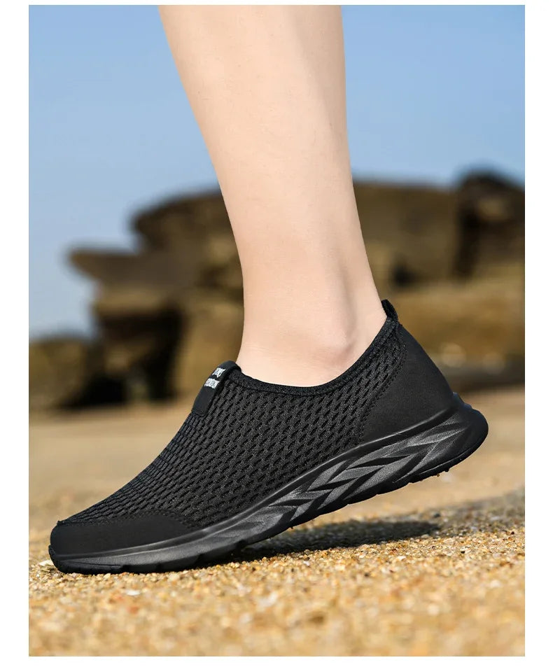 2025 new shoes men loafers, light walking breathable summer comfortable casual shoes, men's sneakers zapatillas hombre plus