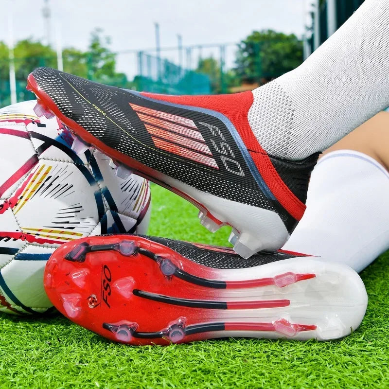 Nouvelles chaussures de football pour hommes, bottes de football confortables pour l'entraînement et les matchs en extérieur, crampons antidérapants et respirants, pour garçons et adultes, à longues pointes.