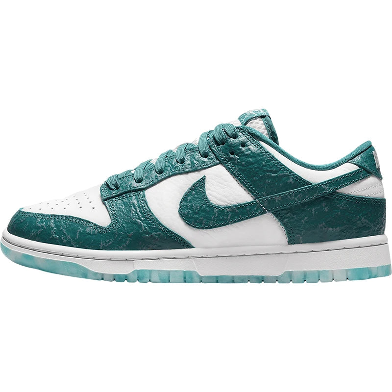 Nike Official Authentic Dunk Low para mujer, zapatillas deportivas retro ligeras con amortiguación DV3029-100