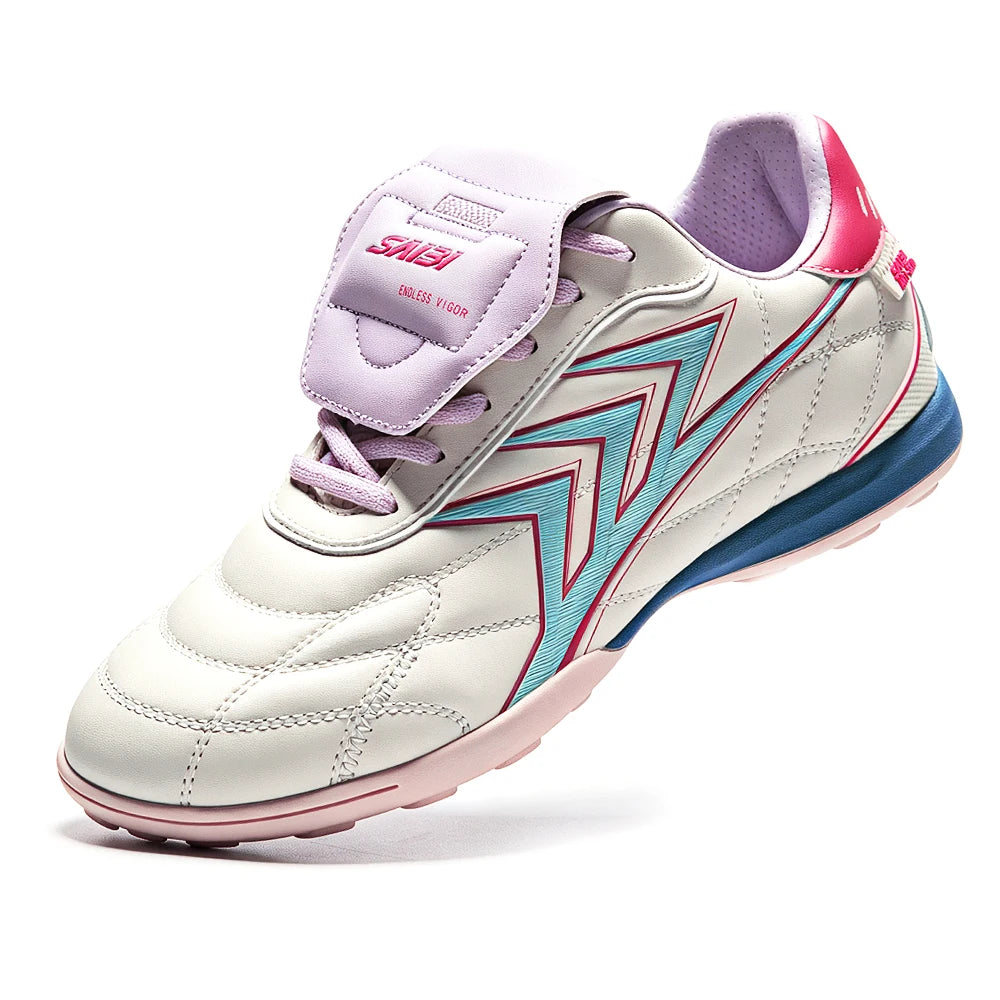 Chaussures de football TF pour adultes, semelle extérieure en caoutchouc flexible, tige en PU souple, chaussures pratiques pour l'entraînement quotidien de football.